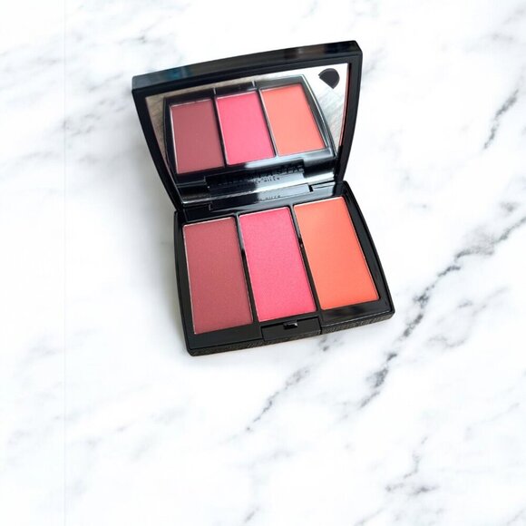 NWT Anastasia Beverly Hills Blush Trio in Berry Adore - Picture 4 of 4